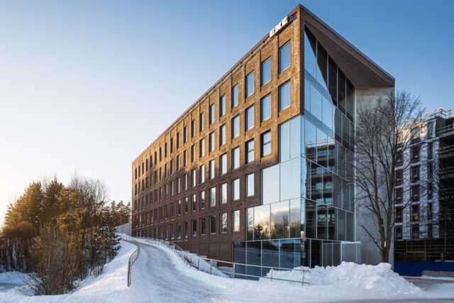 EKE-Rakennus Oy toimitilat Espoo | Piispanportti 11