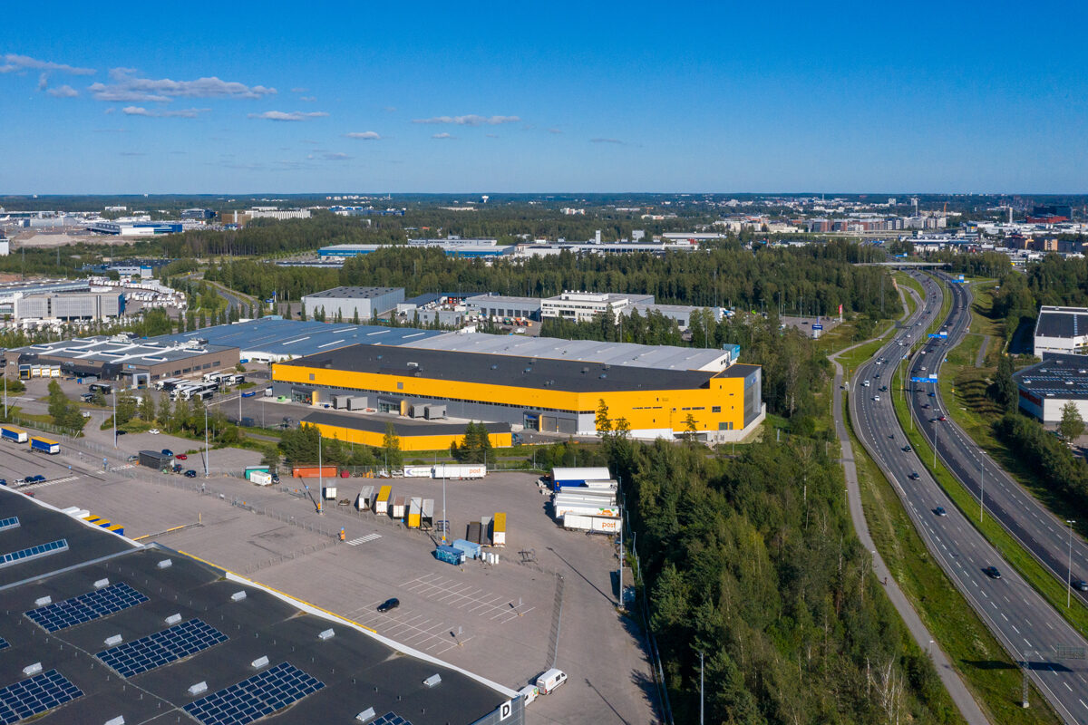 Vantaan Rasti, tarjolla on toimitiloja yrityksille, jolla on tarve moderneille varasto- tai teollisuustiloille huippusijainnilla.